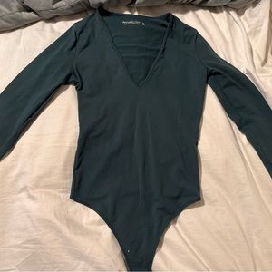 Abercrombie long sleeve bodysuit, green, great condition!
